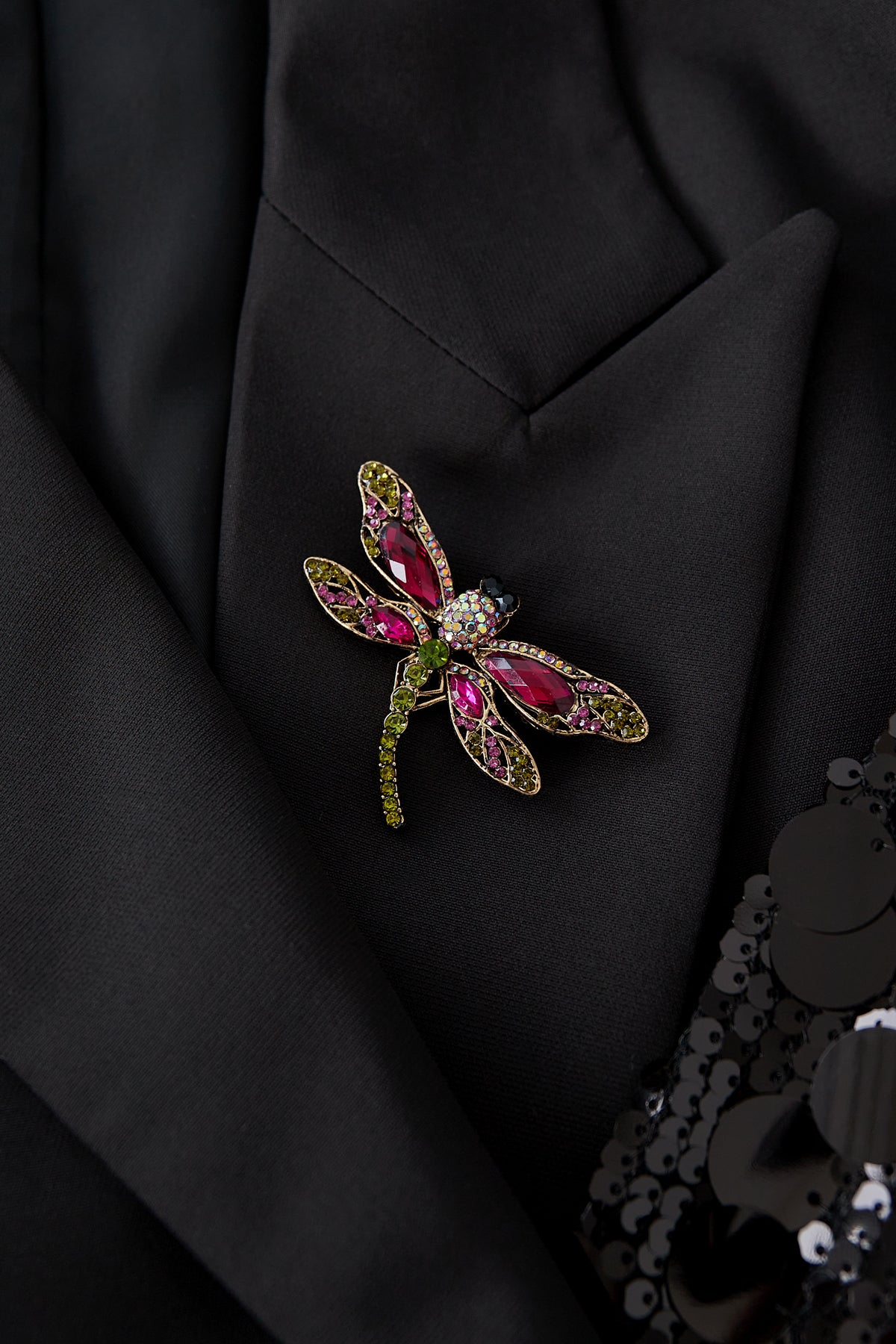 Dragonfly brooch