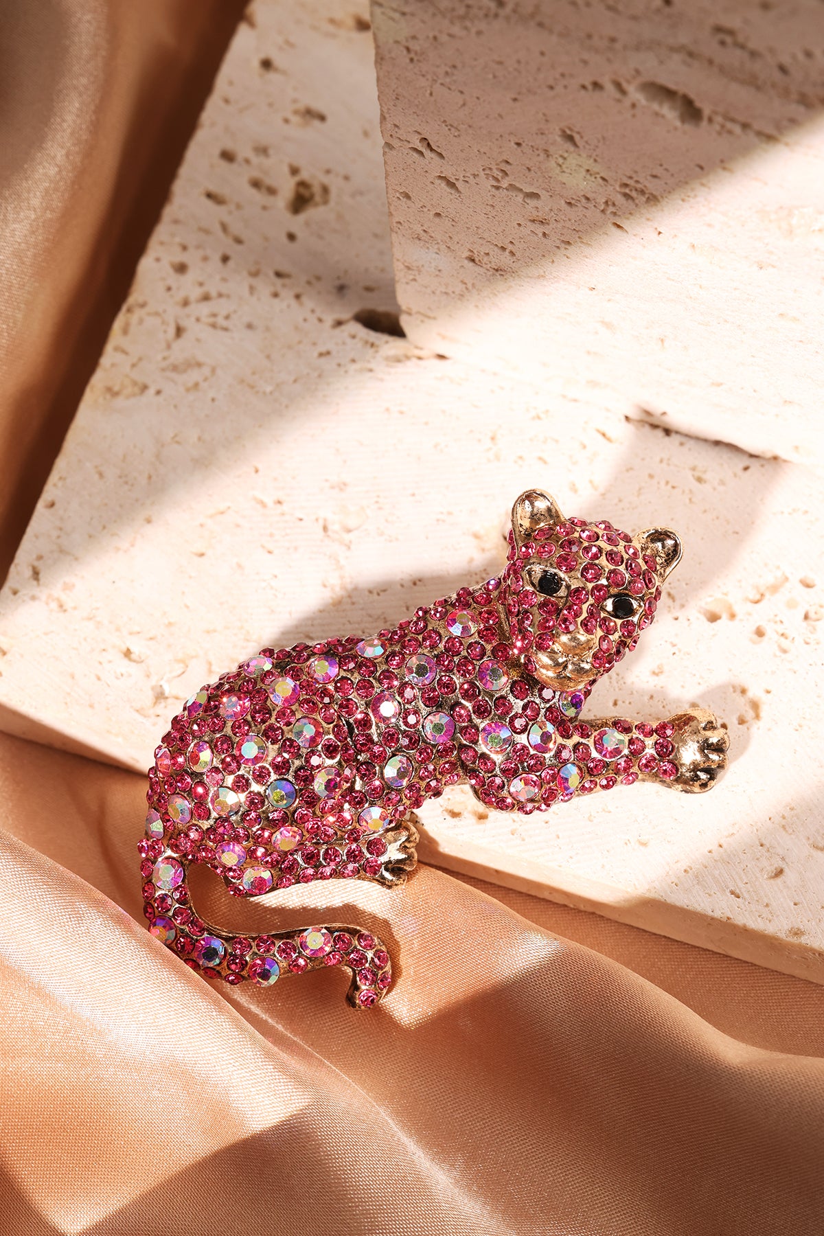Leopard Brooch - Ella