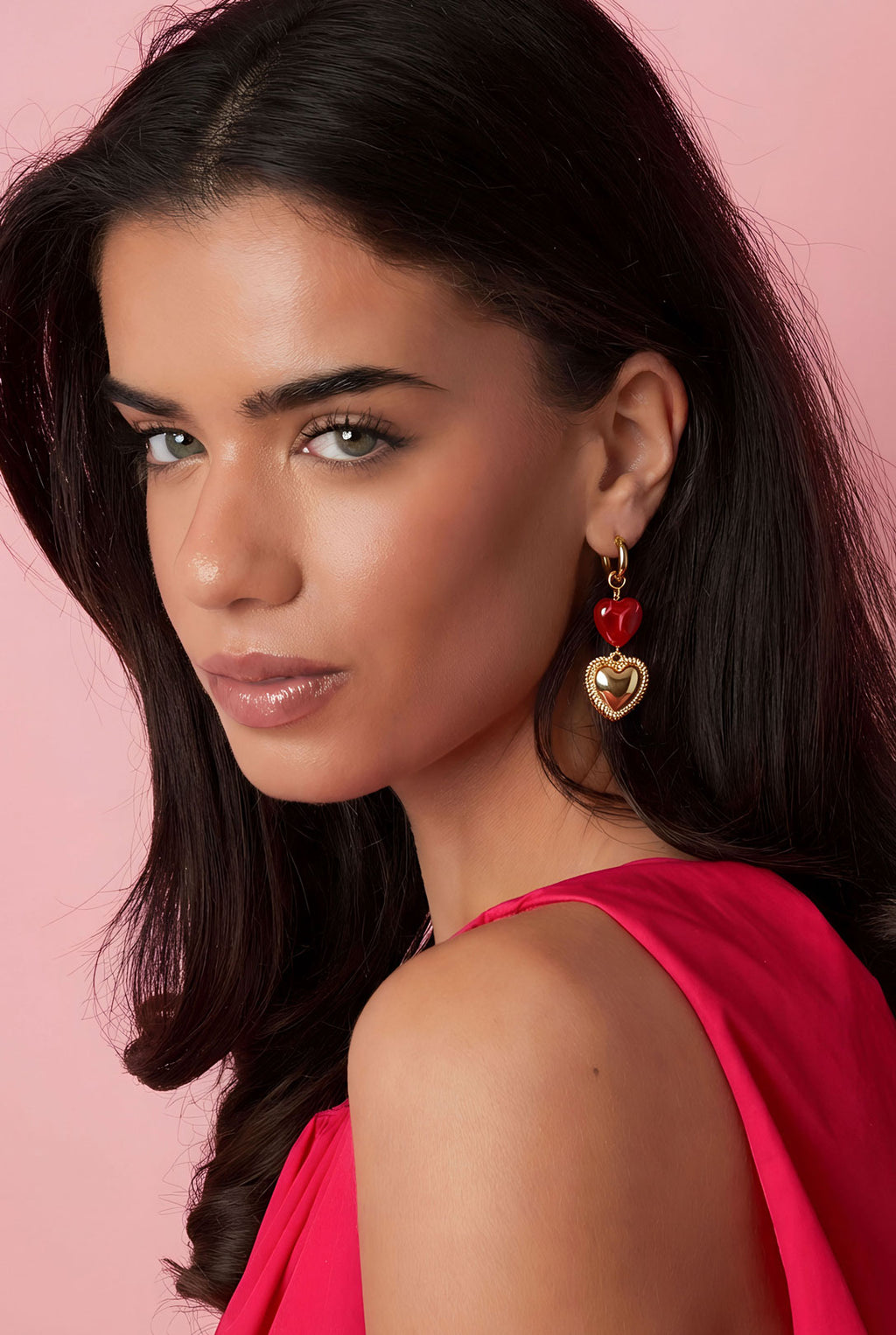 Heart-shaped pendant earrings